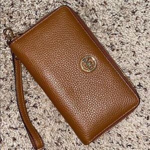 Michael Kors Wristlet